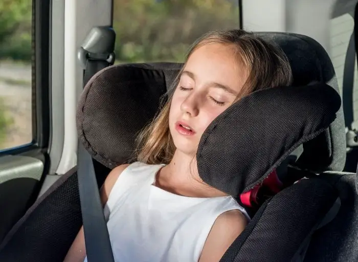 how to sleep in a moving car
