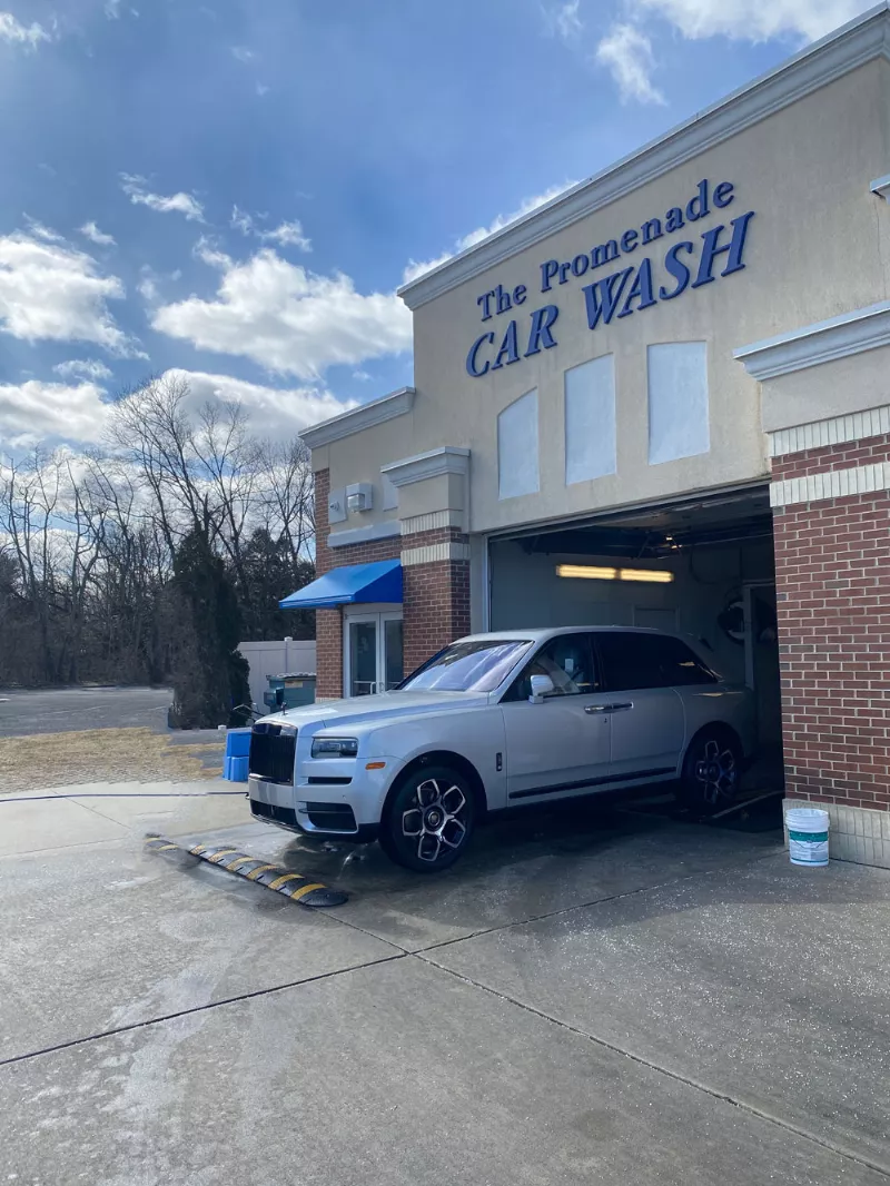 Car wash services at The Promenade in South Jersey